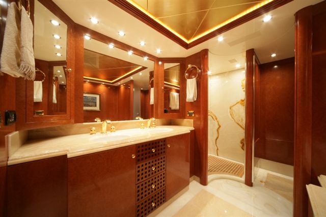 master ensuite