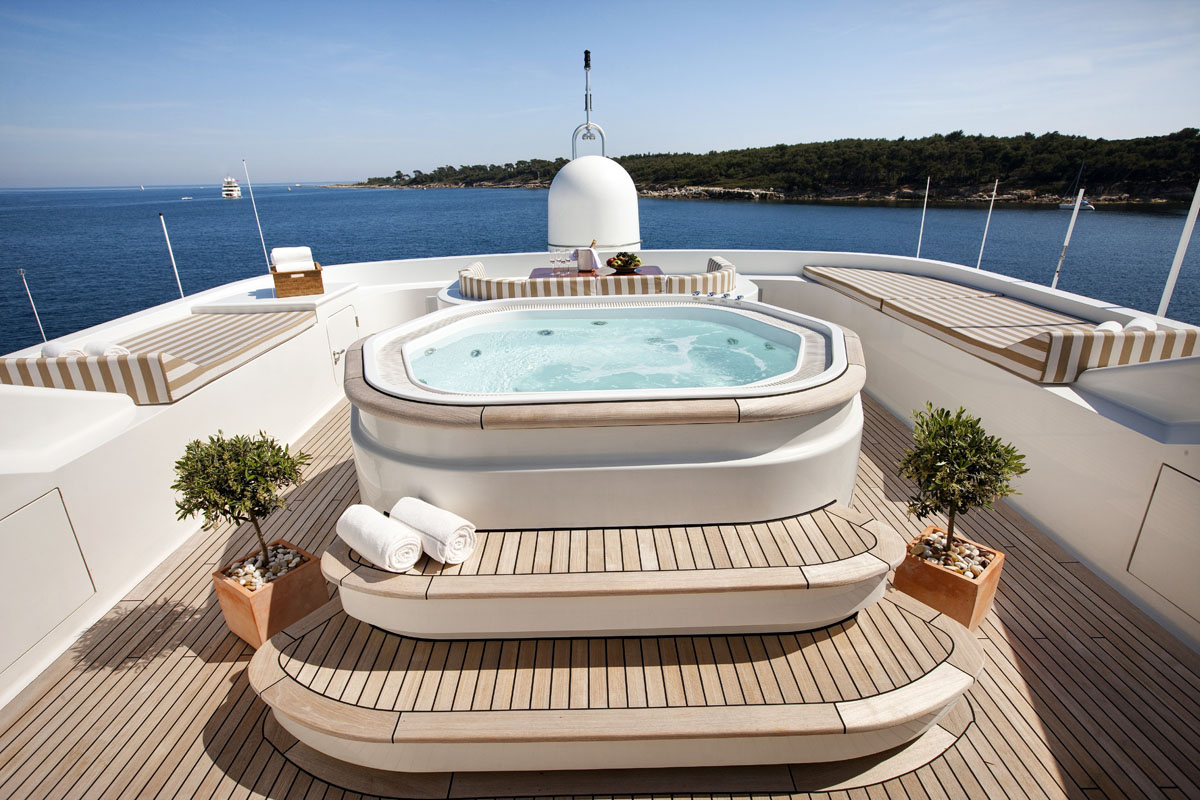 sun deck